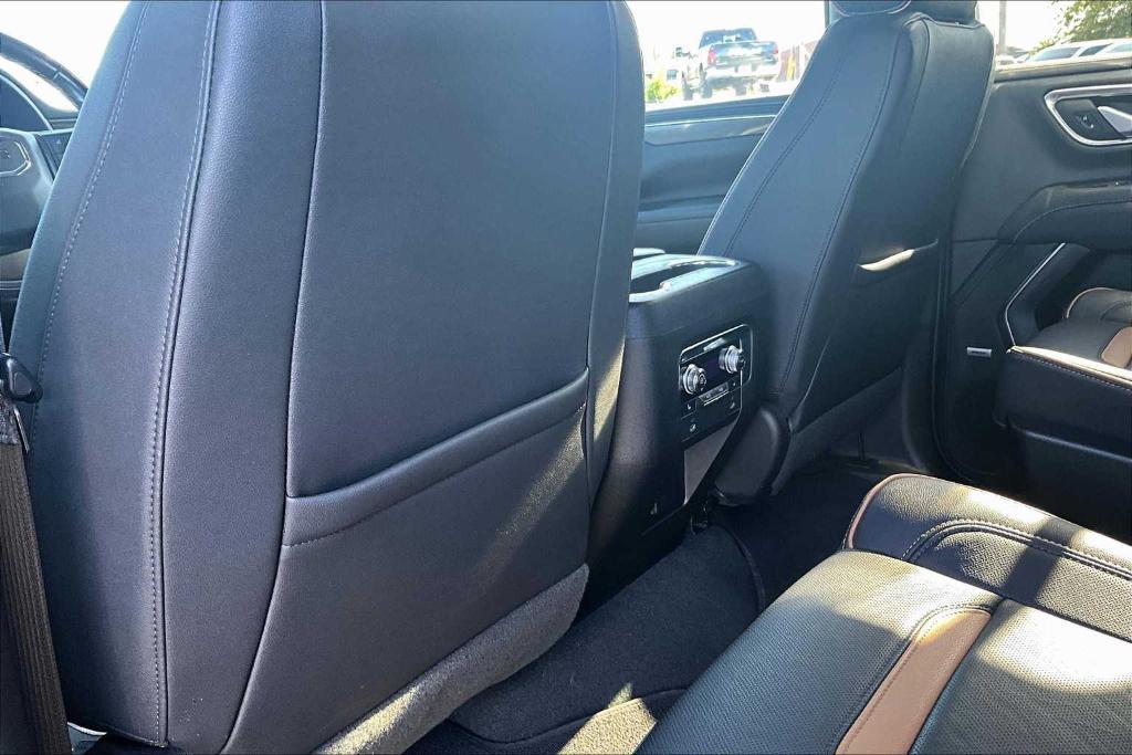 used 2022 GMC Yukon car, priced at $63,500