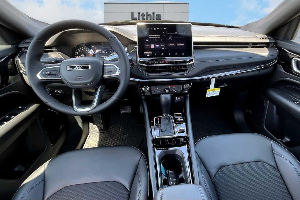 new 2025 Jeep Compass car, priced at $35,900