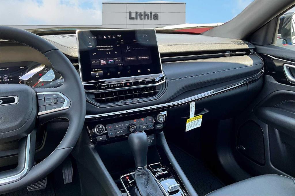 new 2025 Jeep Compass car, priced at $35,900