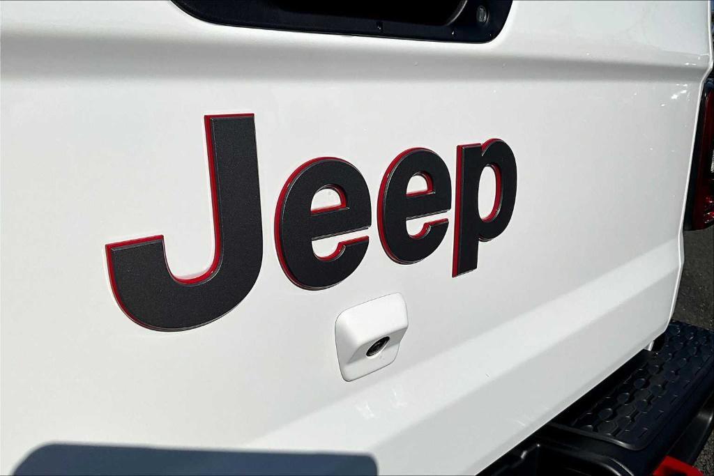 new 2025 Jeep Gladiator car, priced at $59,540