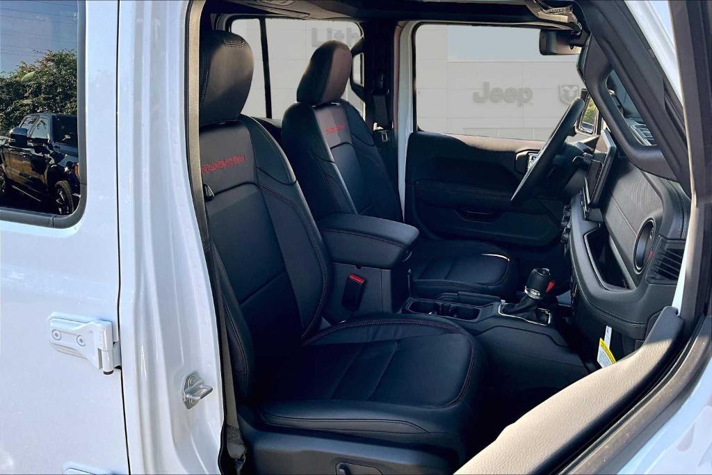 new 2025 Jeep Gladiator car, priced at $59,540