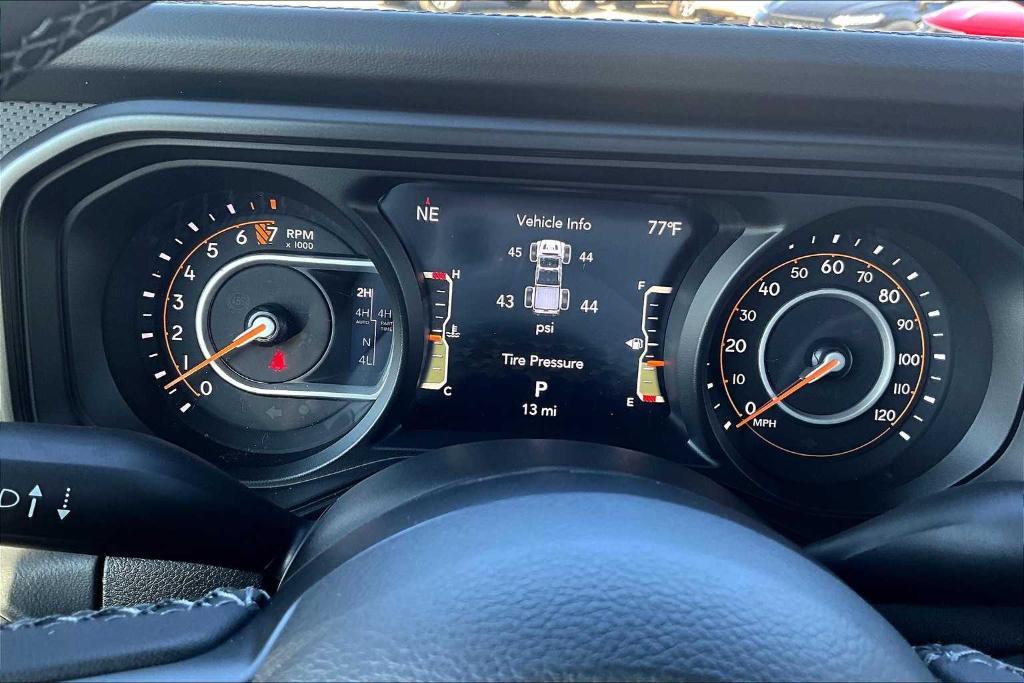 new 2025 Jeep Gladiator car, priced at $59,540