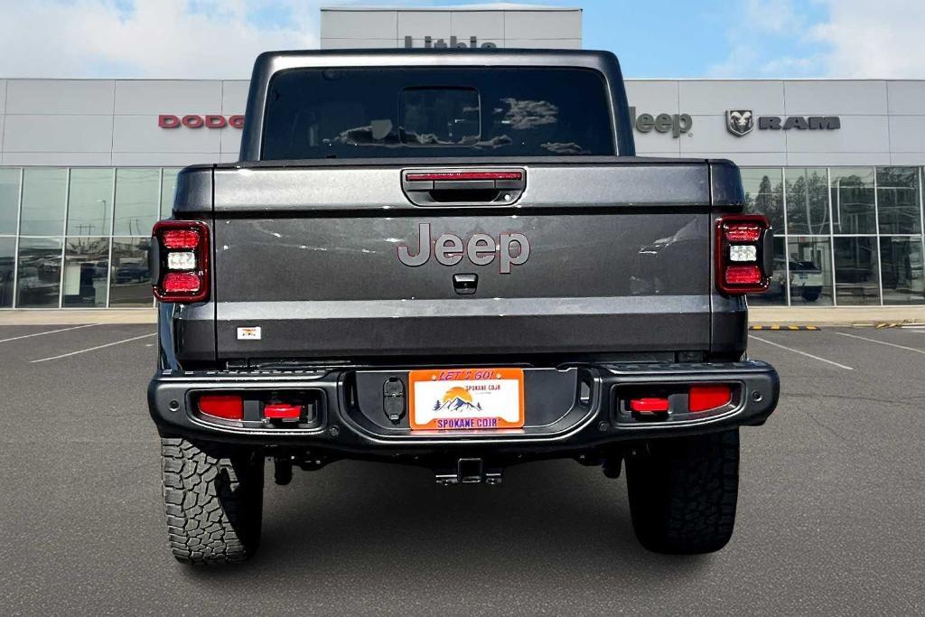 new 2025 Jeep Gladiator car, priced at $59,679