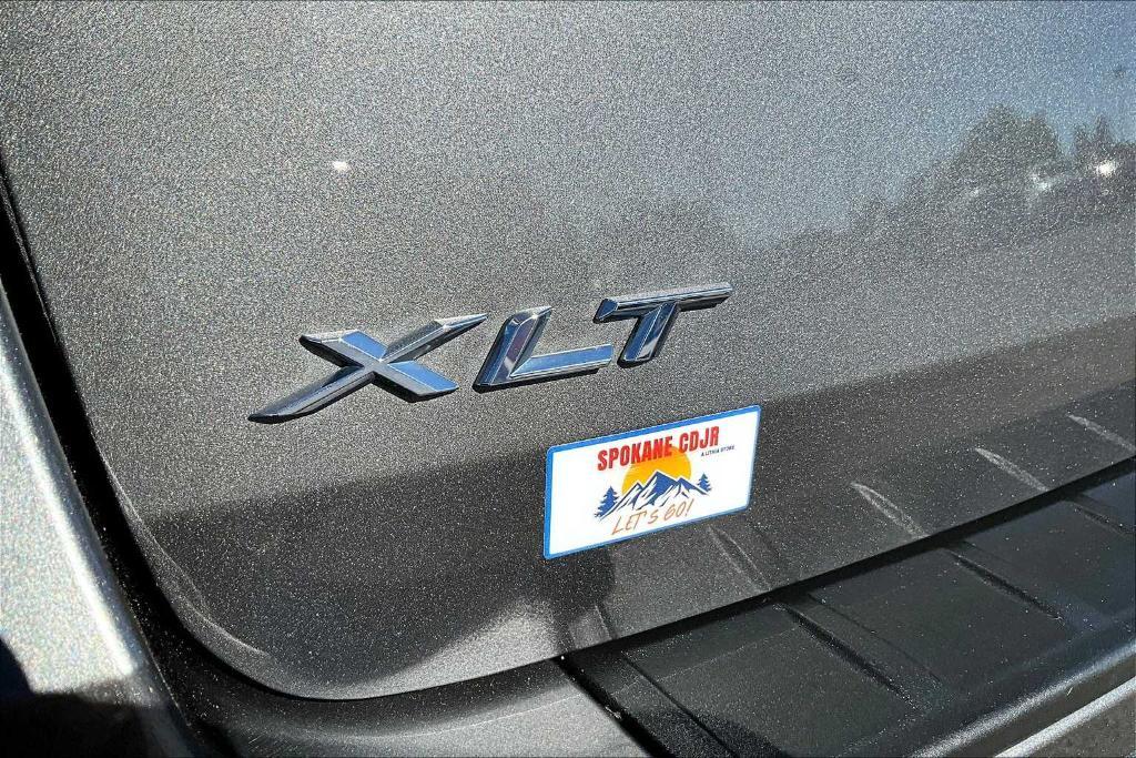 used 2022 Ford Explorer car, priced at $27,560