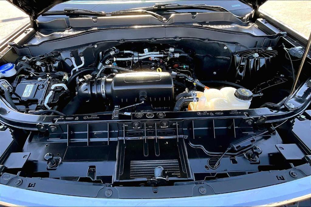 used 2022 Ford Explorer car, priced at $27,560