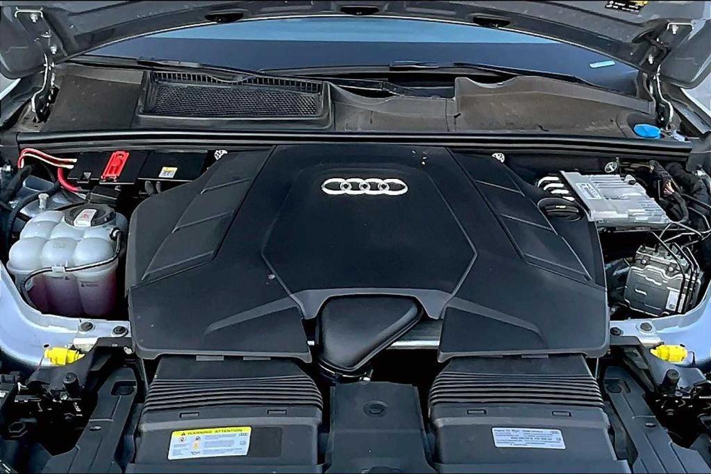 used 2022 Audi Q7 car, priced at $32,900