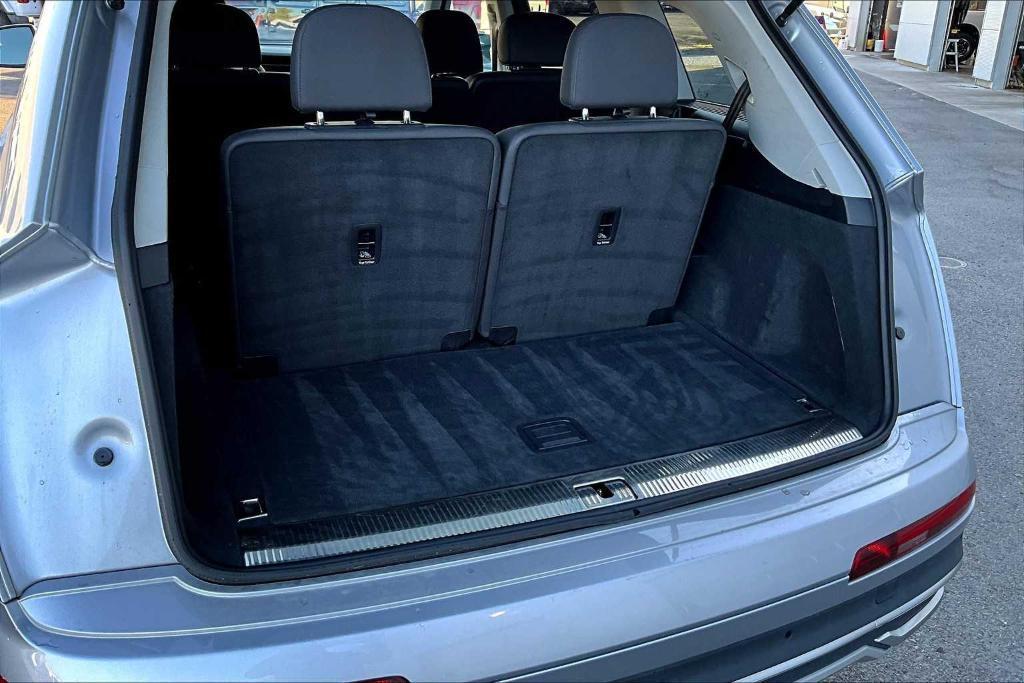 used 2022 Audi Q7 car, priced at $32,900