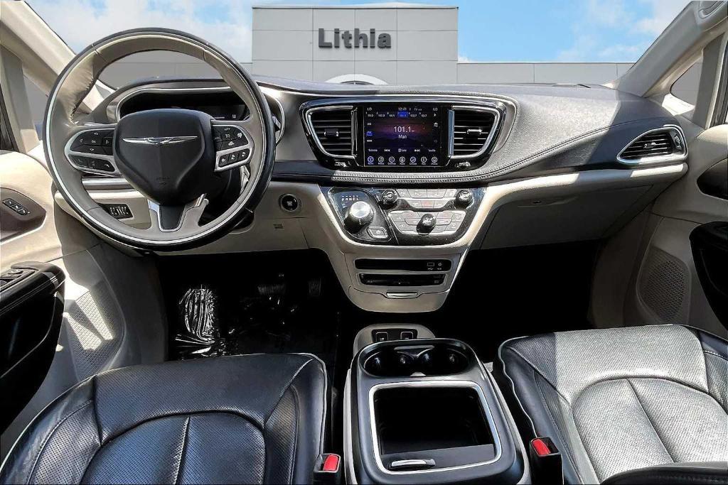 used 2017 Chrysler Pacifica car, priced at $13,900