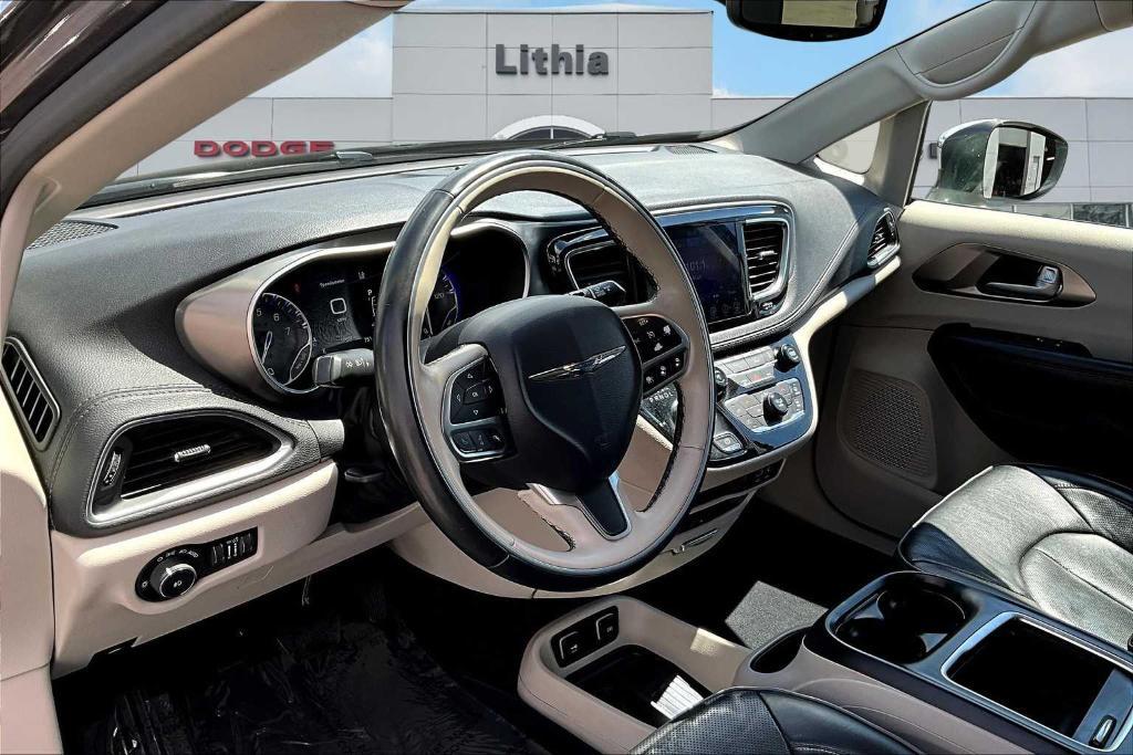 used 2017 Chrysler Pacifica car, priced at $13,900