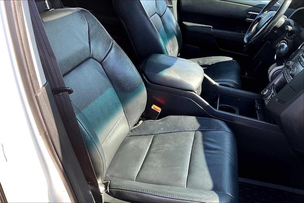 used 2014 Honda Pilot car, priced at $19,900