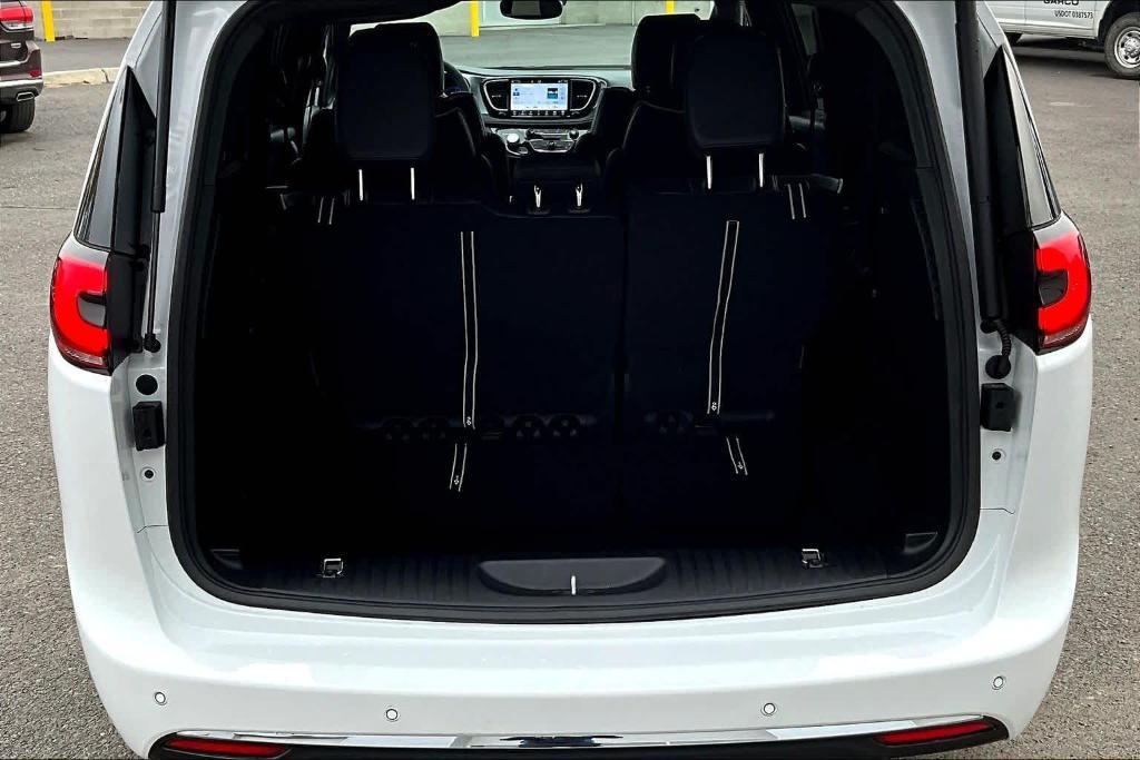 new 2026 Chrysler Pacifica car, priced at $56,460
