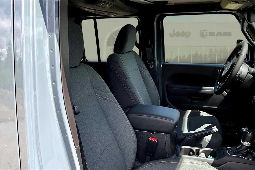 new 2025 Jeep Gladiator car, priced at $49,750