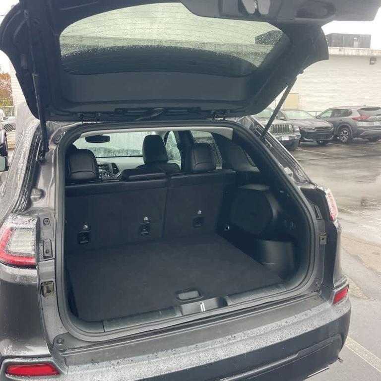 used 2022 Jeep Cherokee car, priced at $23,995