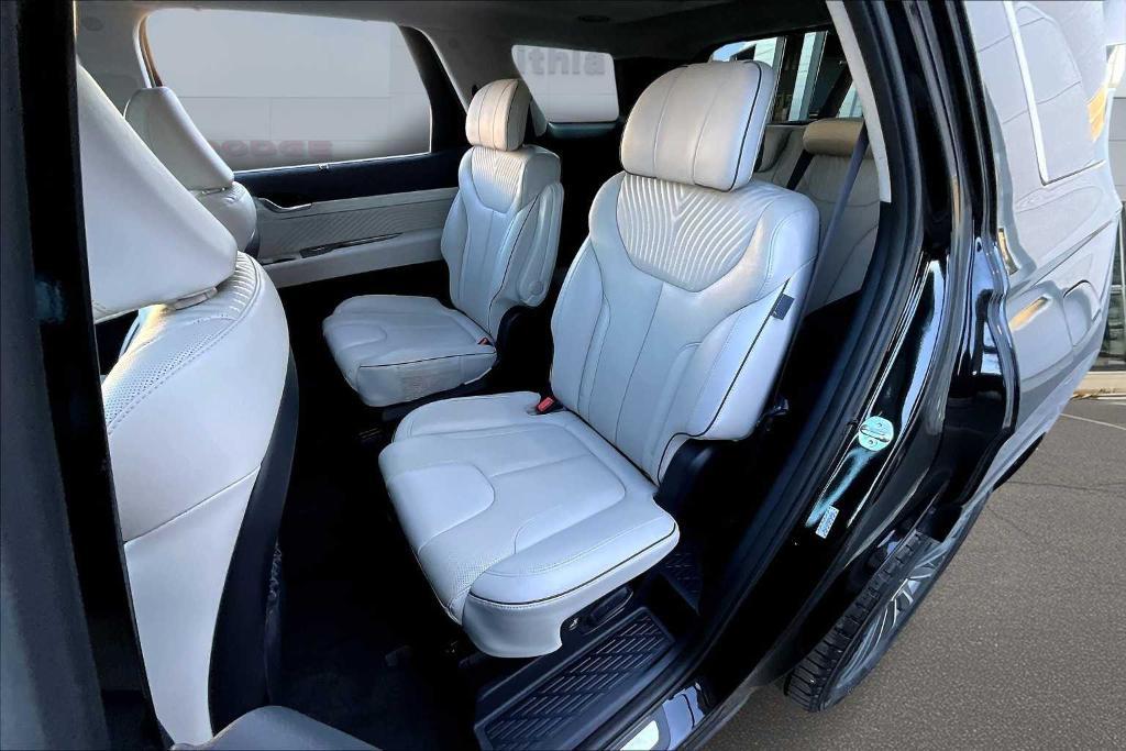 used 2024 Hyundai Palisade car, priced at $42,000