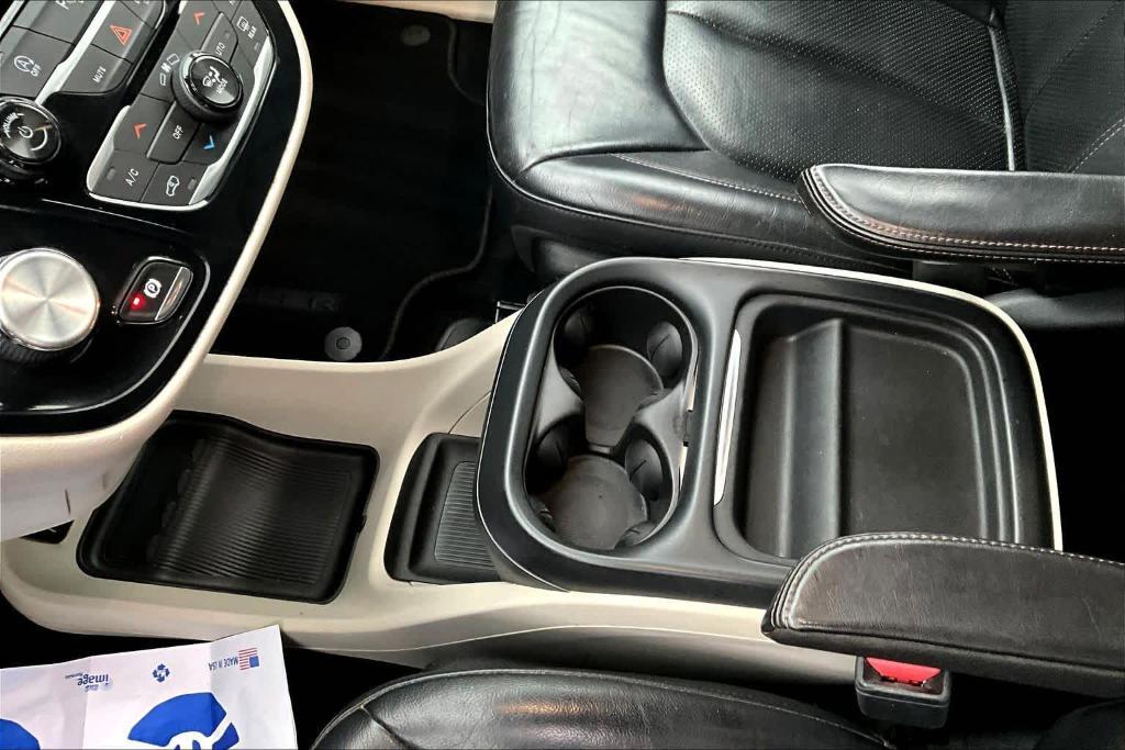 used 2018 Chrysler Pacifica car, priced at $13,995