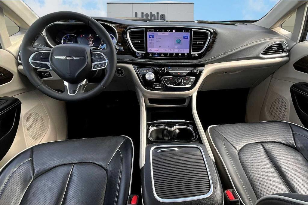 used 2023 Chrysler Pacifica Hybrid car, priced at $32,000