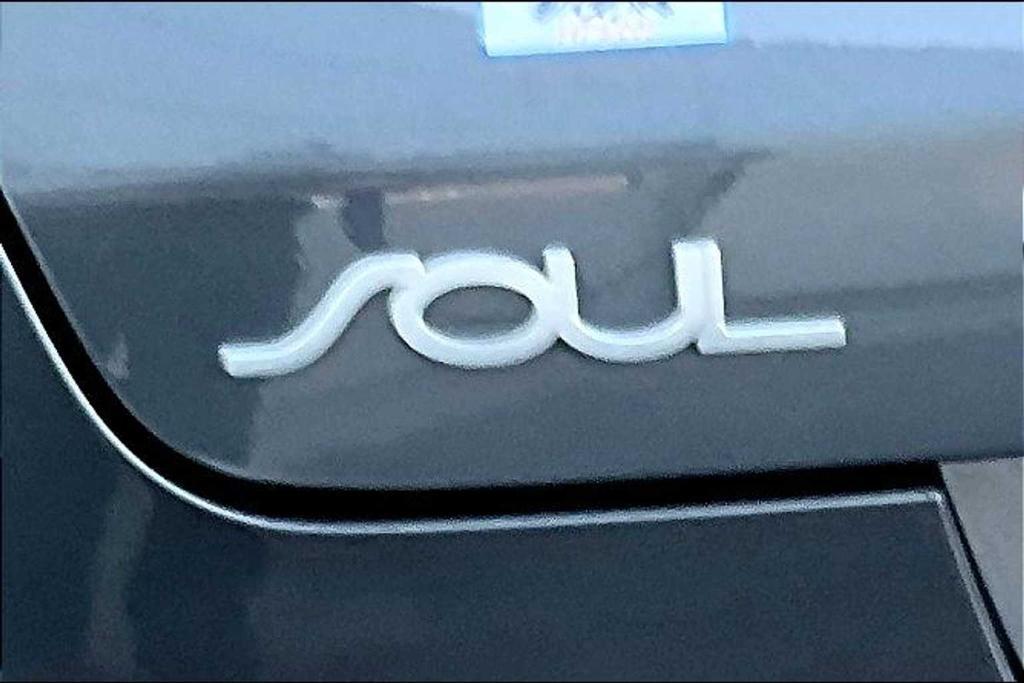 used 2022 Kia Soul car, priced at $17,900