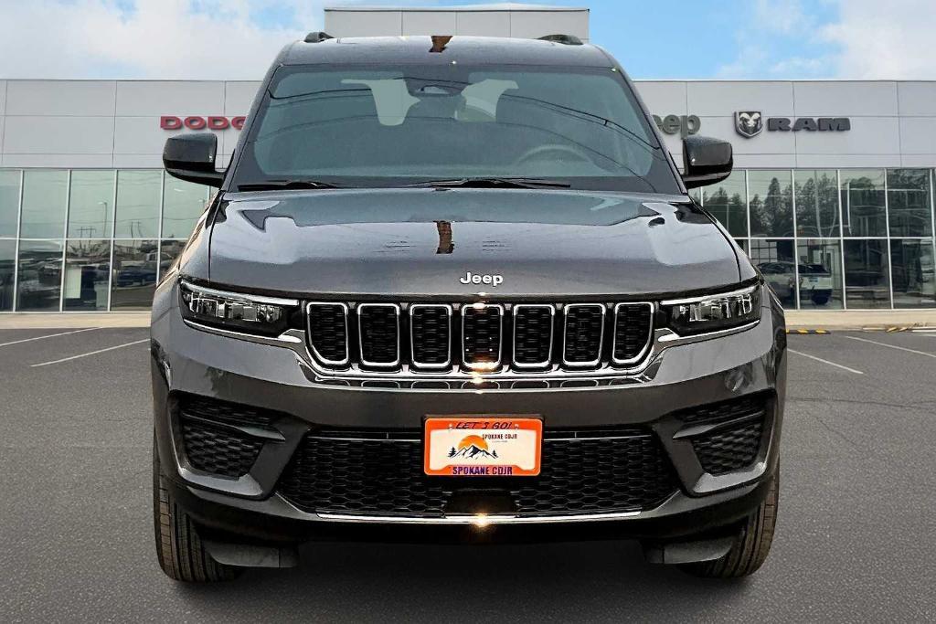 new 2025 Jeep Grand Cherokee car, priced at $46,150