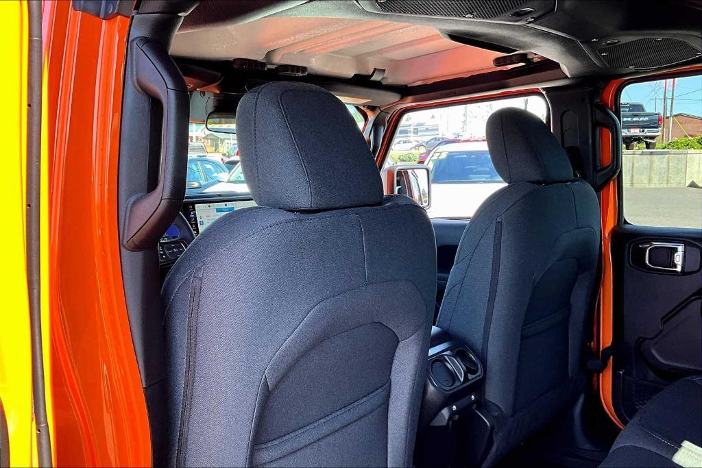 new 2025 Jeep Gladiator car, priced at $49,755