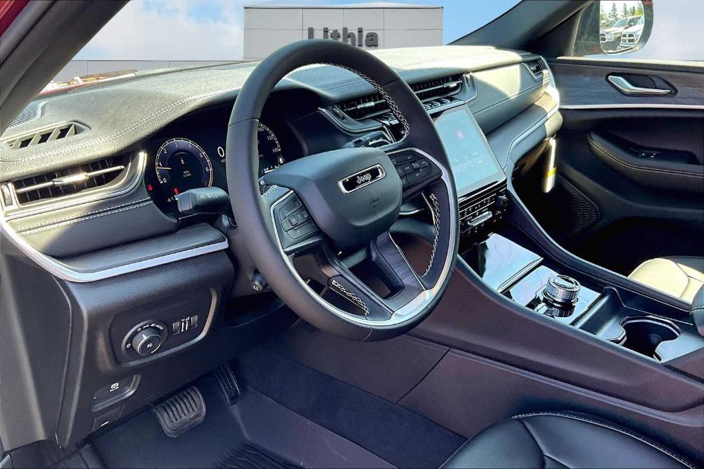 new 2025 Jeep Grand Cherokee L car, priced at $52,900