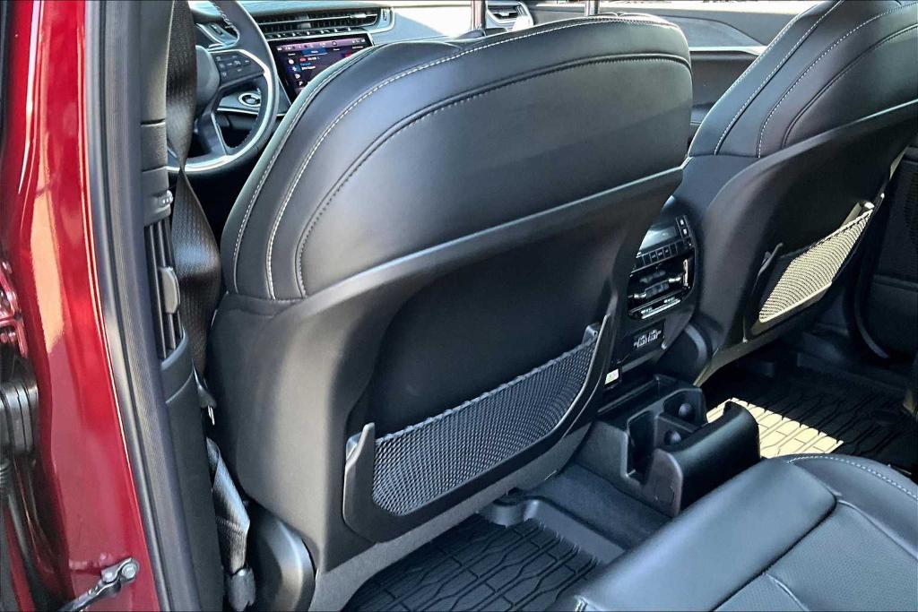 new 2025 Jeep Grand Cherokee L car, priced at $52,900