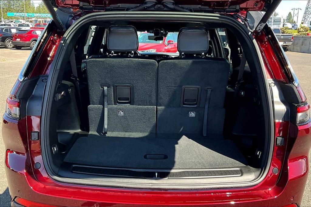 new 2025 Jeep Grand Cherokee L car, priced at $52,900