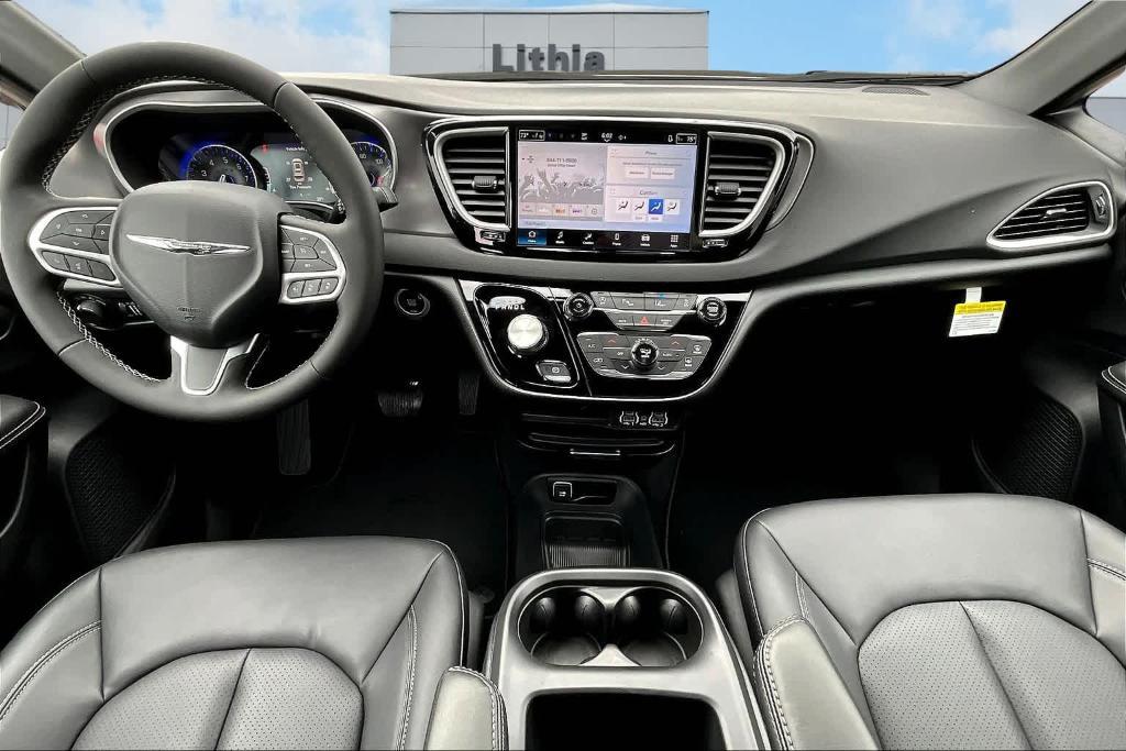 new 2025 Chrysler Voyager car, priced at $40,421
