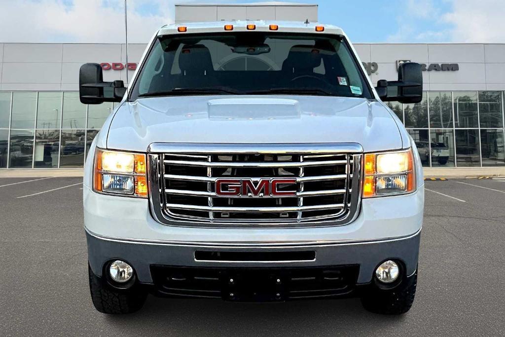 used 2009 GMC Sierra 2500 car, priced at $27,900