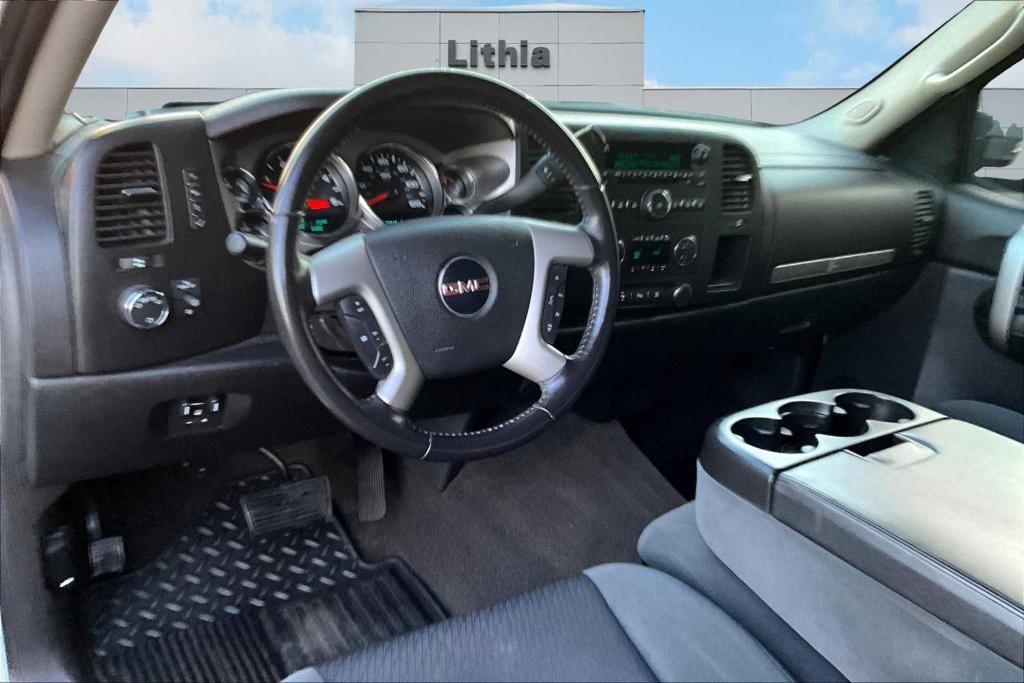 used 2009 GMC Sierra 2500 car, priced at $27,900