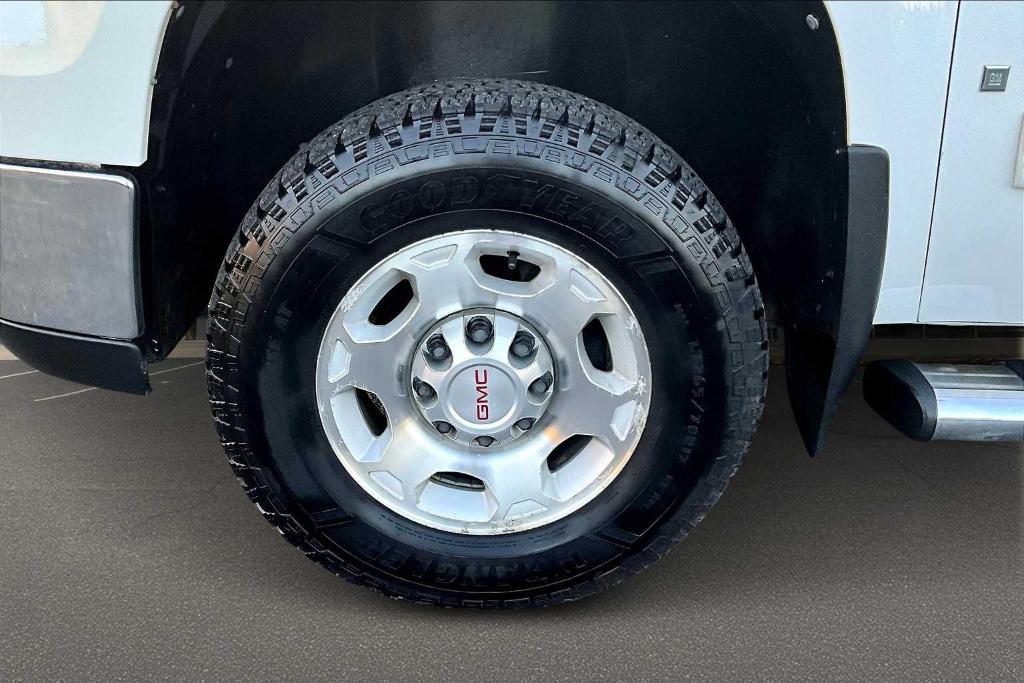 used 2009 GMC Sierra 2500 car, priced at $27,900