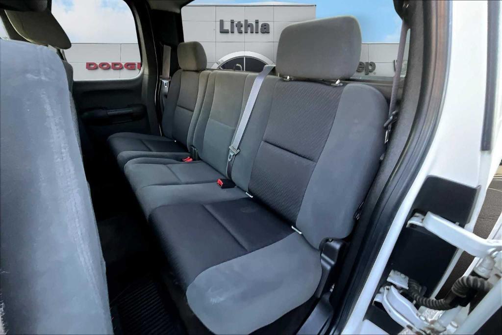 used 2009 GMC Sierra 2500 car, priced at $27,900