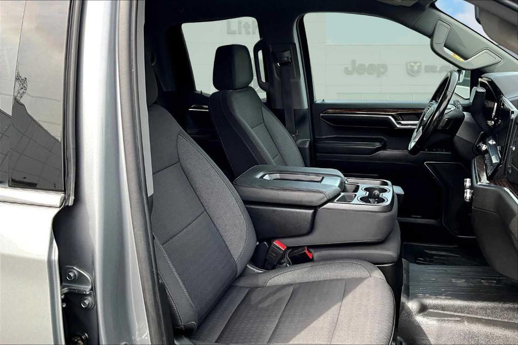 used 2023 GMC Sierra 1500 car, priced at $35,900