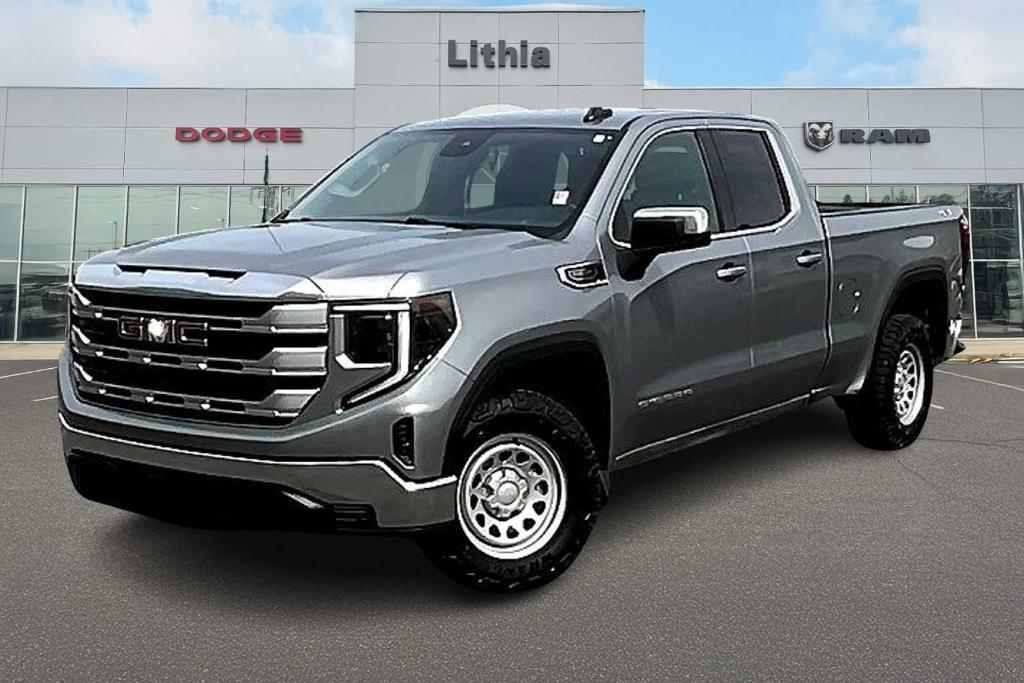 used 2023 GMC Sierra 1500 car, priced at $35,900