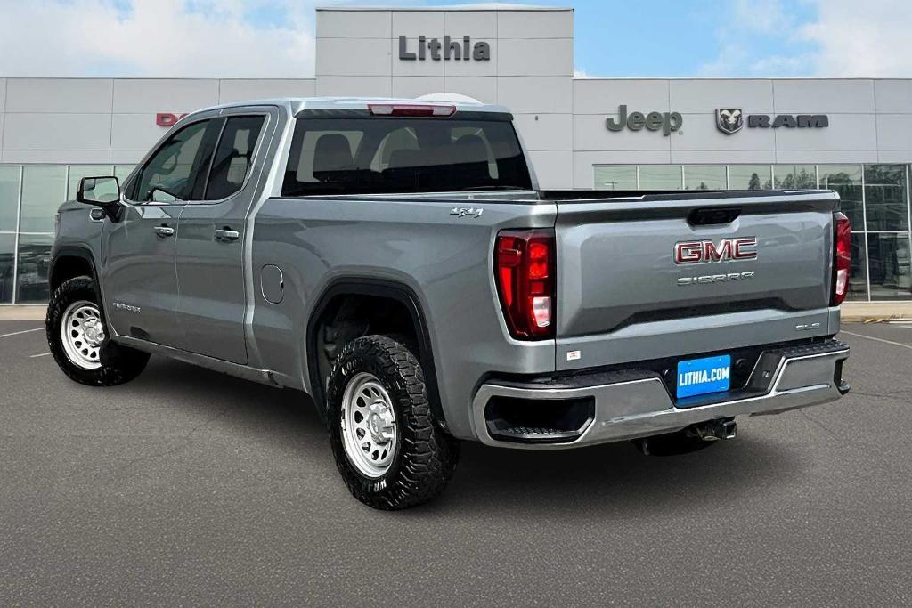 used 2023 GMC Sierra 1500 car, priced at $35,900