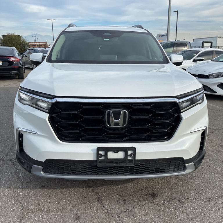 used 2023 Honda Pilot car, priced at $39,995