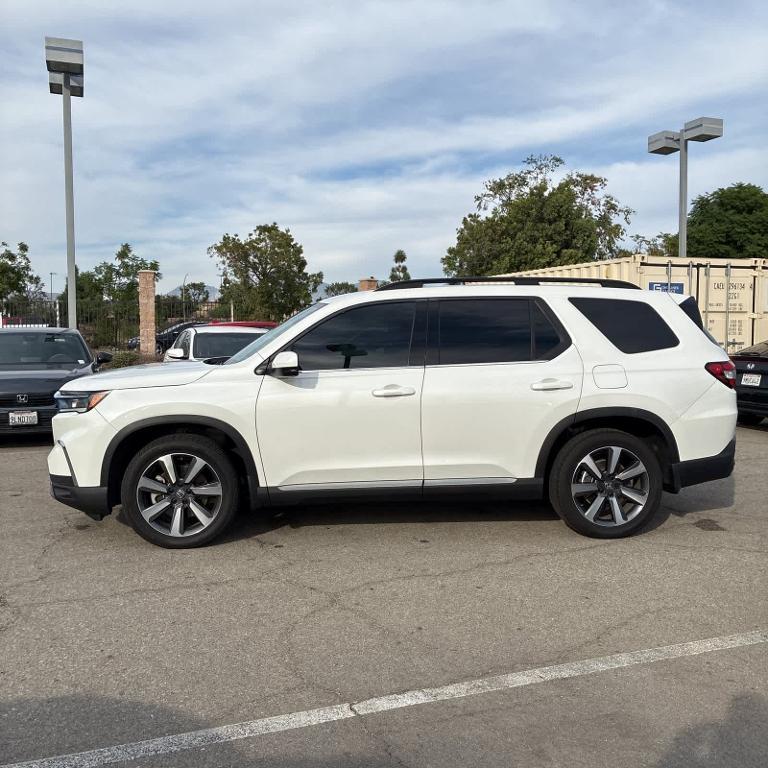 used 2023 Honda Pilot car, priced at $39,995