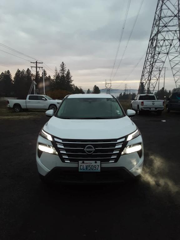 used 2024 Nissan Rogue car, priced at $21,295
