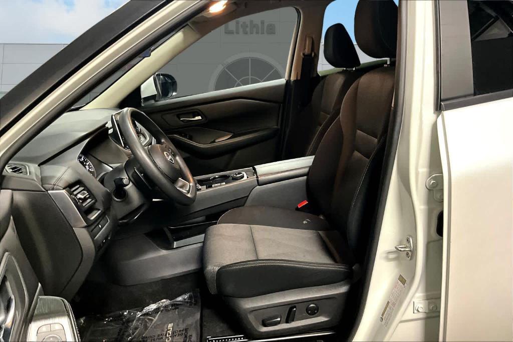 used 2024 Nissan Rogue car, priced at $21,295