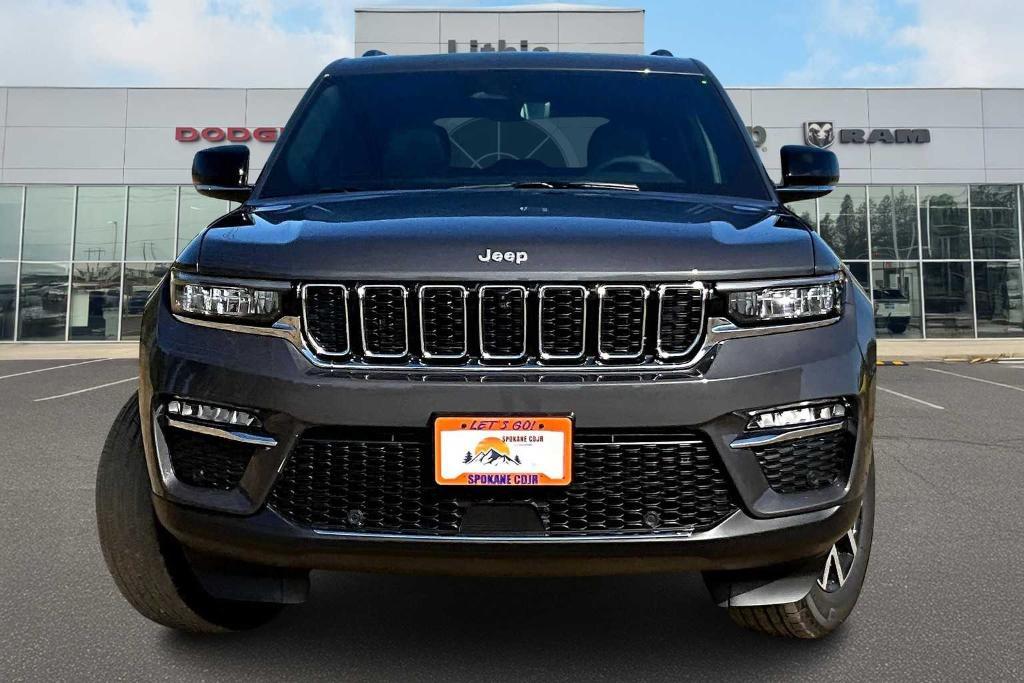 new 2025 Jeep Grand Cherokee car, priced at $50,925