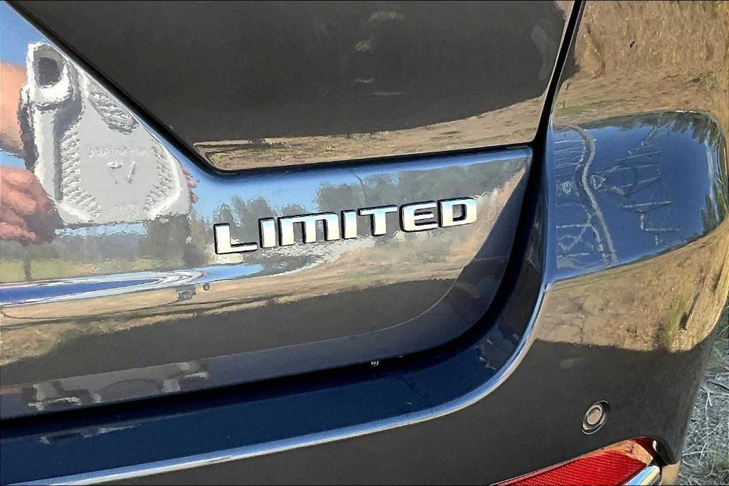 new 2025 Jeep Grand Cherokee car, priced at $50,925