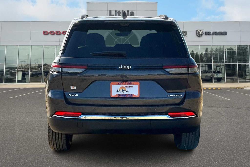 new 2025 Jeep Grand Cherokee car, priced at $50,925