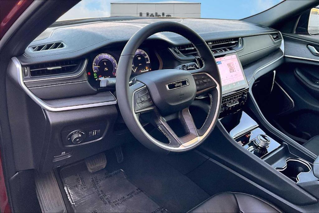 used 2025 Jeep Grand Cherokee L car, priced at $47,999