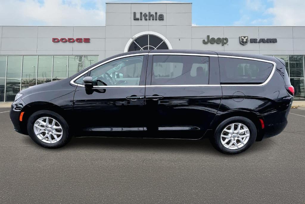 used 2024 Chrysler Pacifica car, priced at $30,495