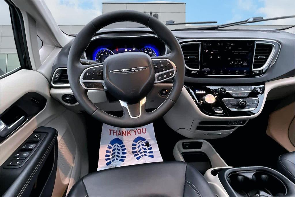 used 2024 Chrysler Pacifica car, priced at $30,495