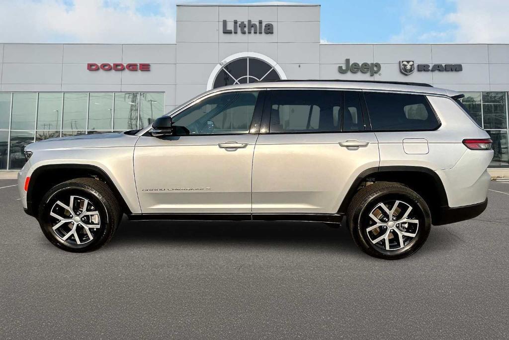 used 2024 Jeep Grand Cherokee L car, priced at $39,282