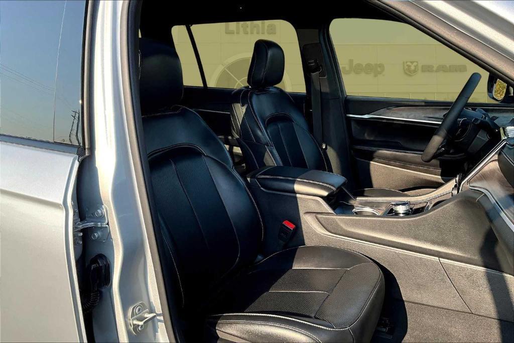 used 2024 Jeep Grand Cherokee L car, priced at $39,282