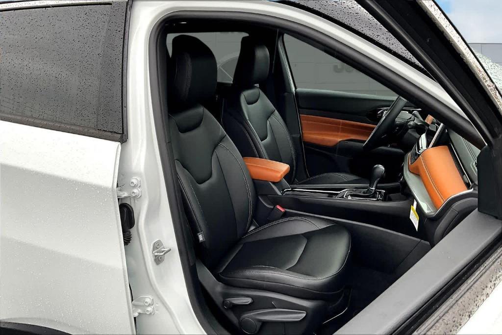 new 2025 Jeep Compass car, priced at $32,867