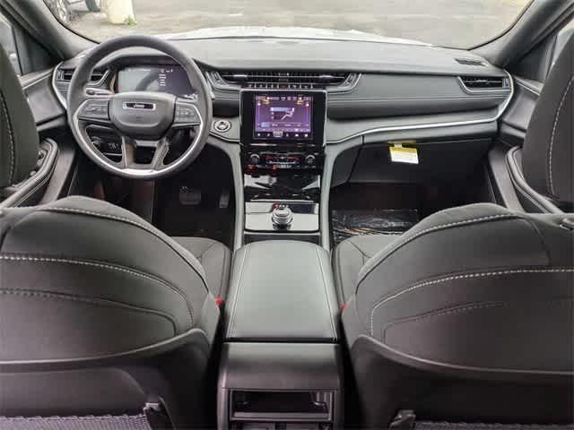 new 2025 Jeep Grand Cherokee car, priced at $40,919