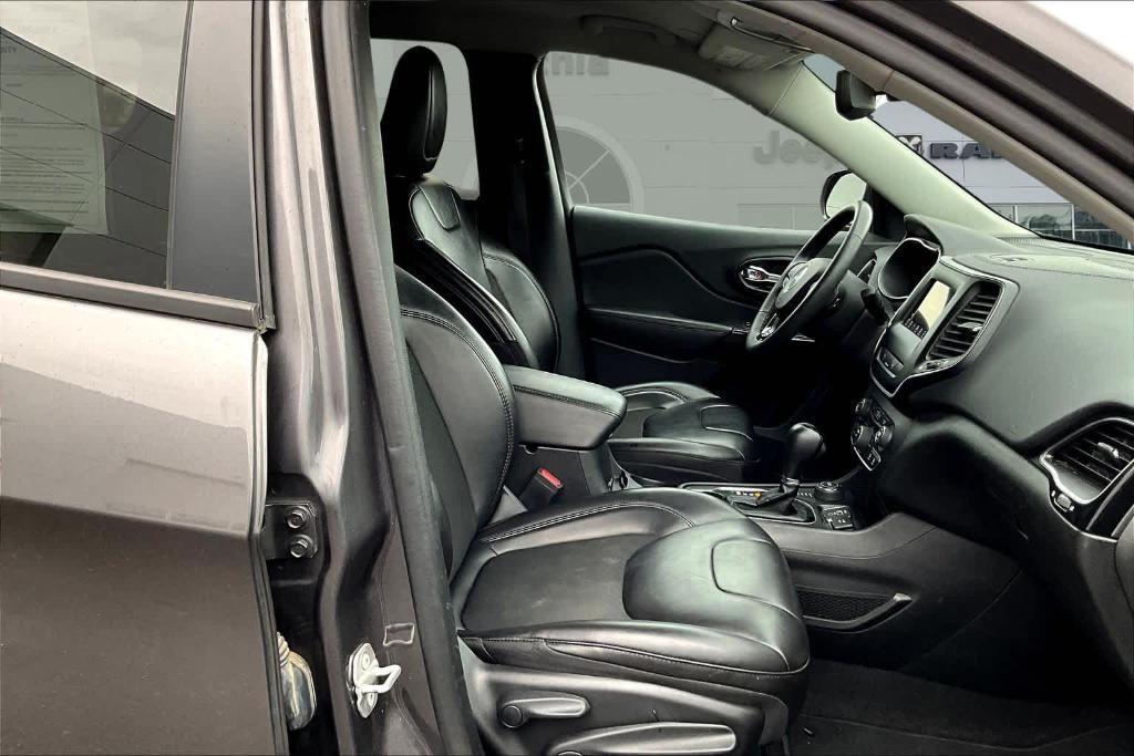 used 2021 Jeep Cherokee car, priced at $20,900