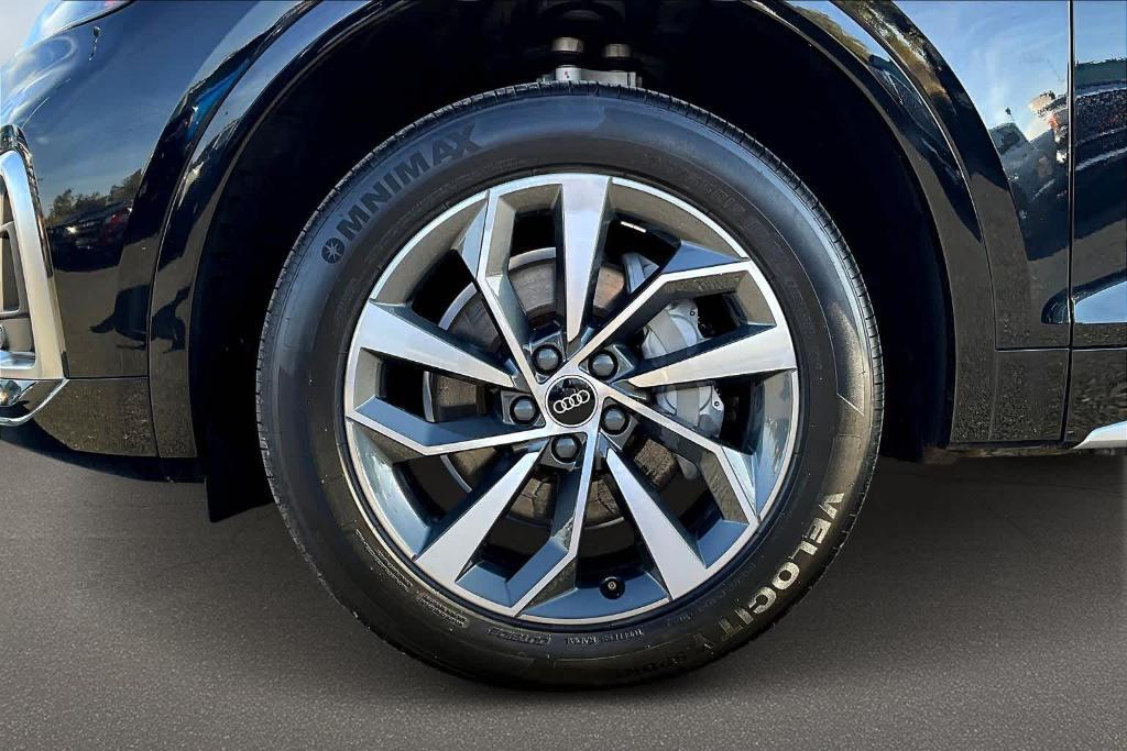 used 2023 Audi Q5 car, priced at $27,400